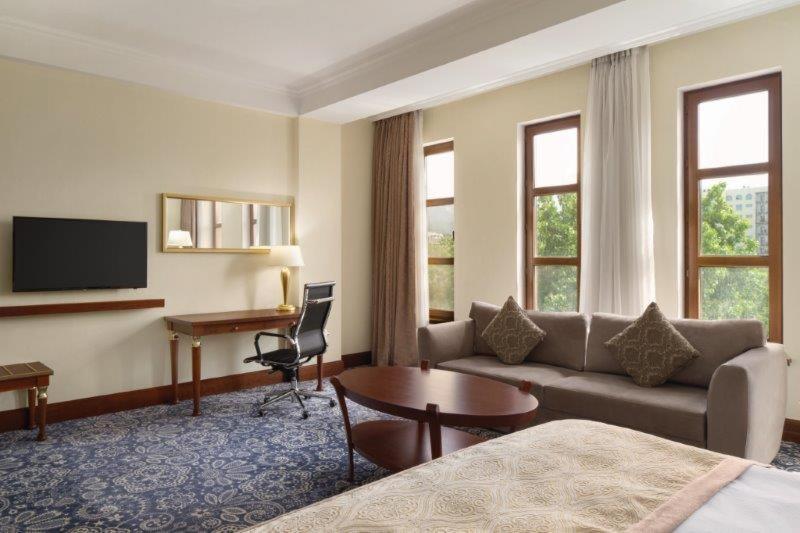 Ramada By Wyndham Almaty Hotel Eksteriør billede