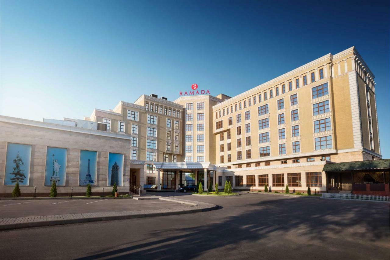 Ramada By Wyndham Almaty Hotel Eksteriør billede